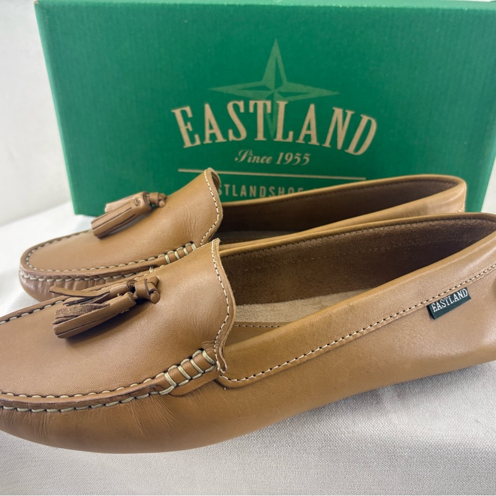 Eastland Tabitha Women's Camel Leather Tassel Loafers 9.5M